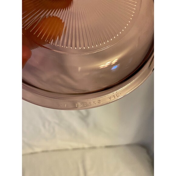 31 Pyrex Vision Cranberry Lid Only  V1C - Picture 3 of 3